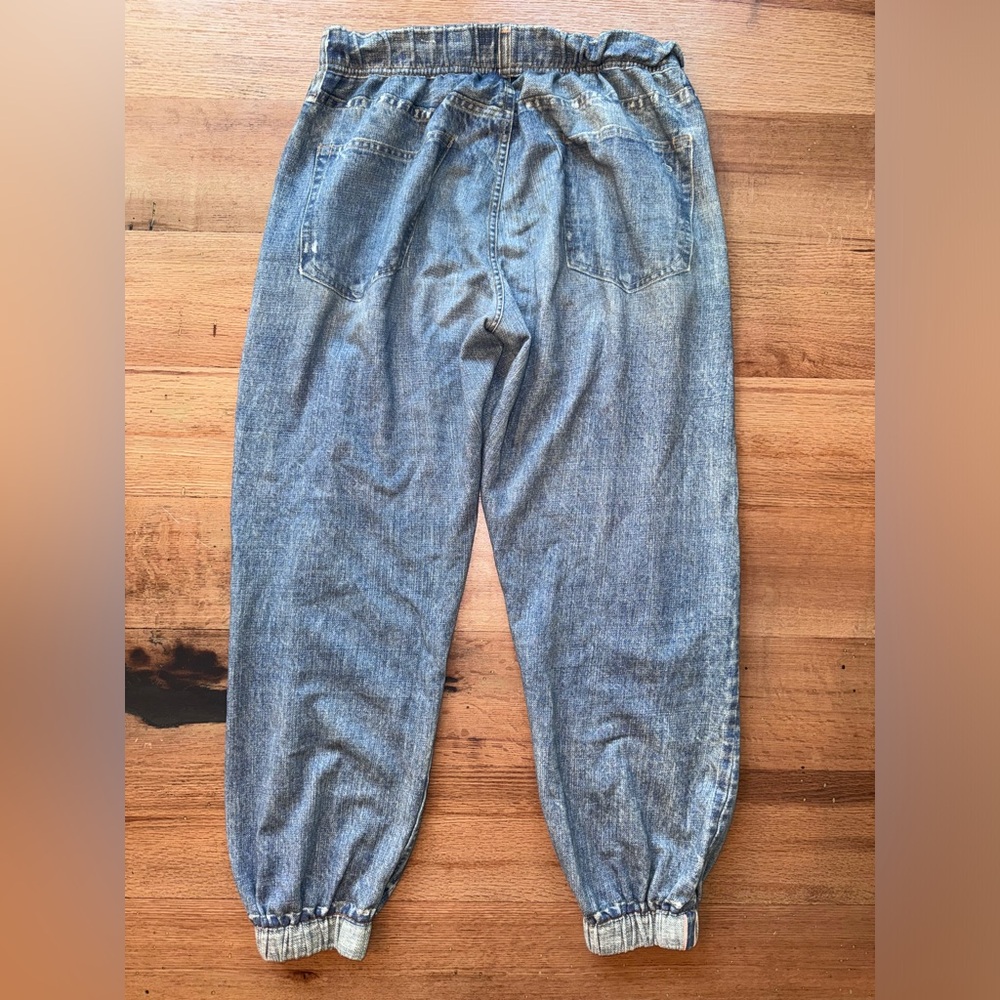 The Miramar JOGGER. Rag & Bone. Screen printed denim. Great condition.